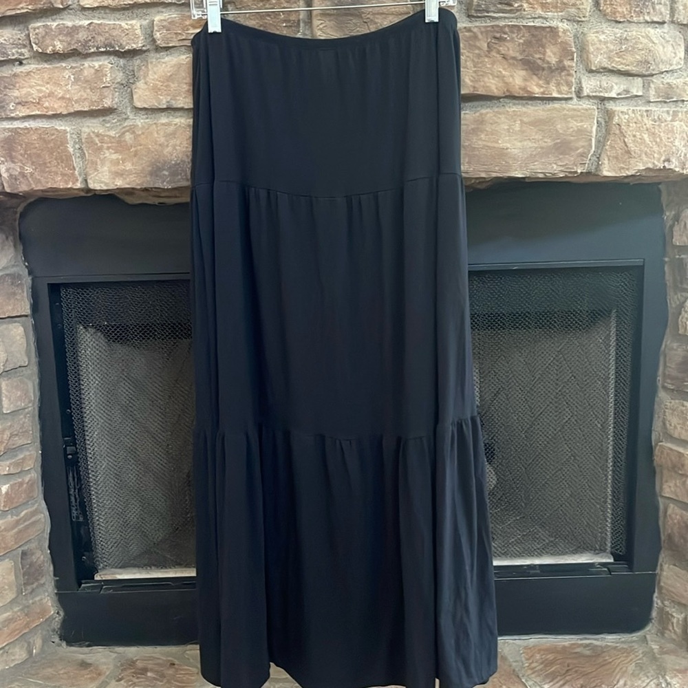 Ruby Rd. Black skirt with elastic band. Size 1X